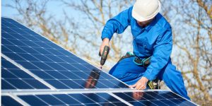 Installation Maintenance Panneaux Solaires Photovoltaïques à Saint-Etienne-de-Maurs